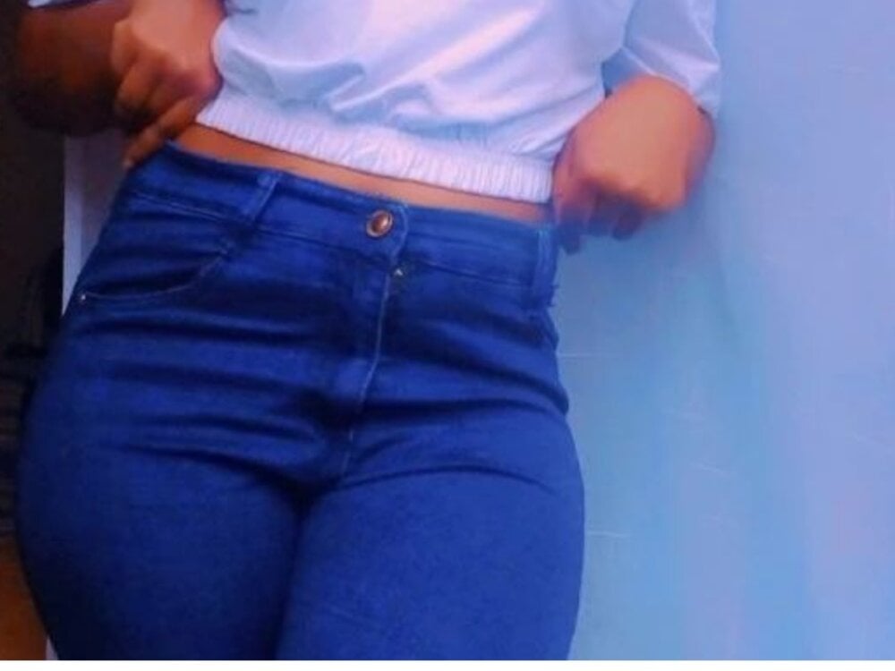 amada_wet