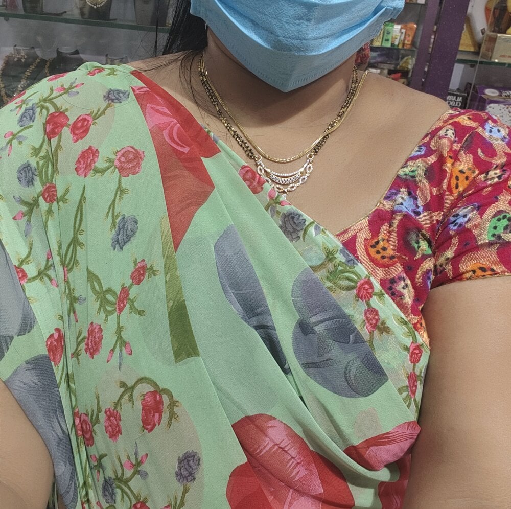 anusri_359359