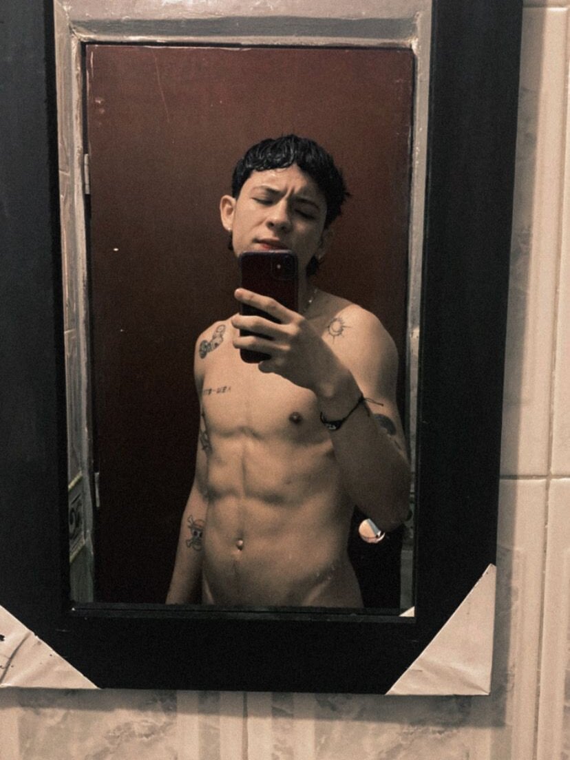 bi_latin_guys_
