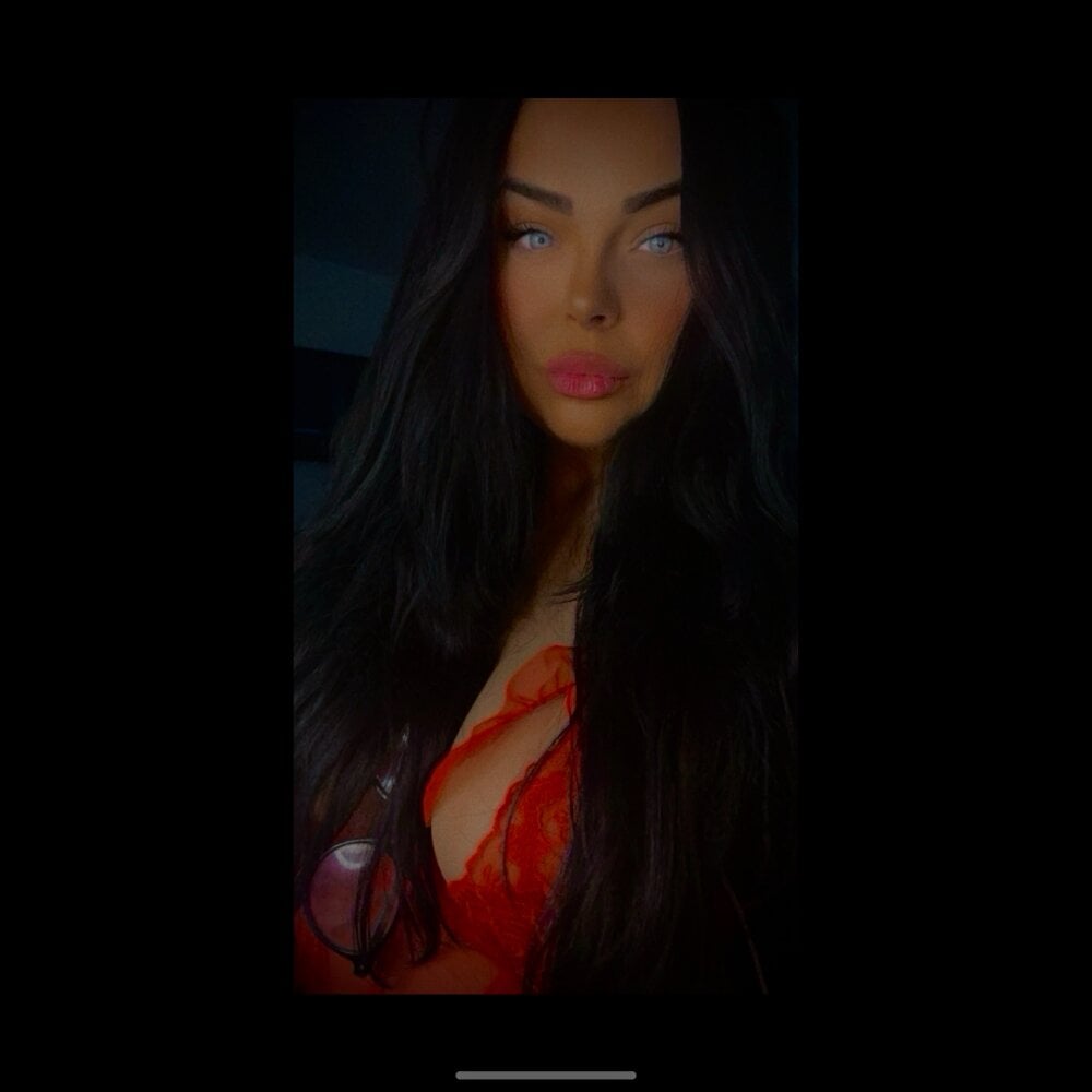 busty-bynx