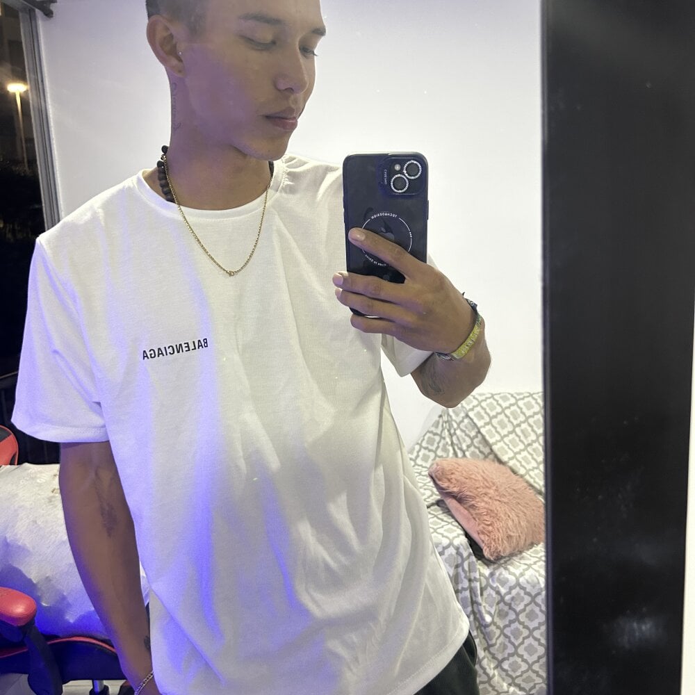 chineseeyesboy