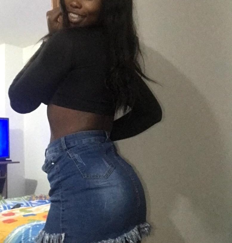 ebony_vivi
