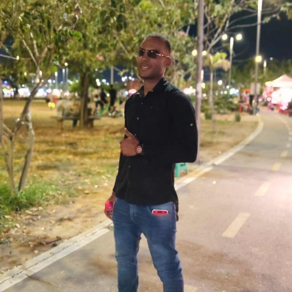 exotic_black23