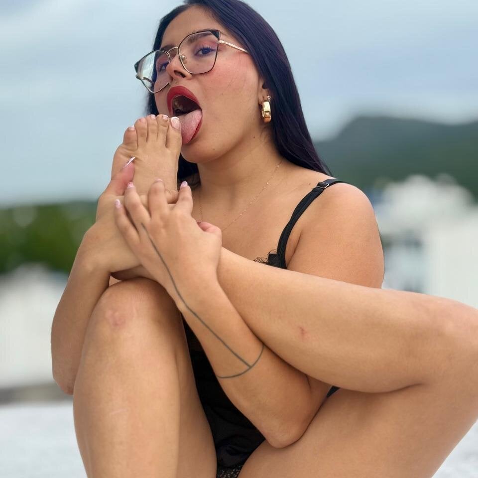 loren_slim