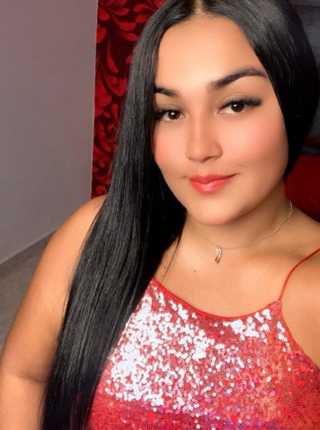 mia_ebony25