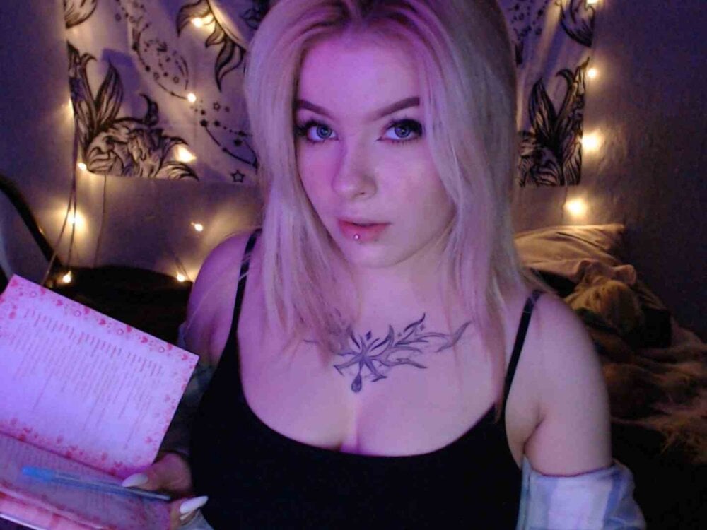 red_blonde_